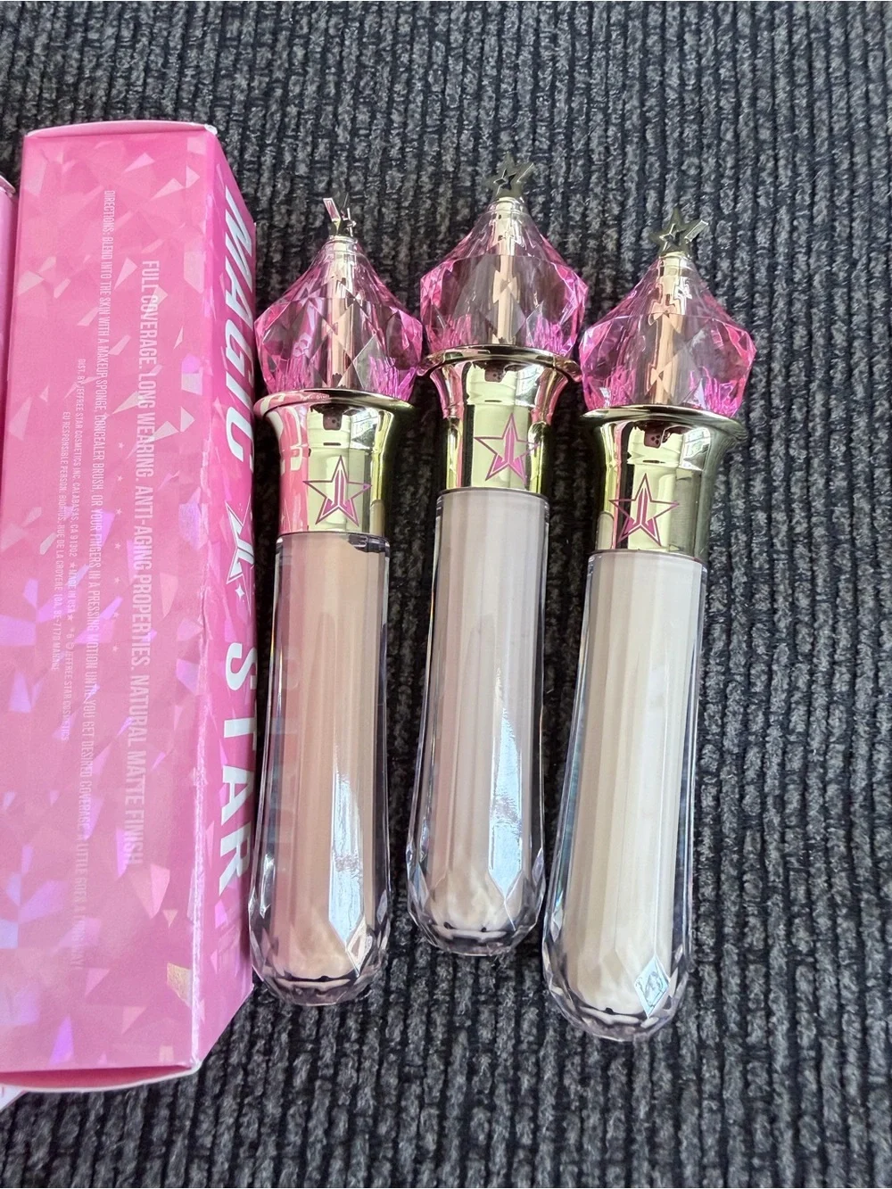 Choose One - Jeffrey Star Magic liquid Concealer